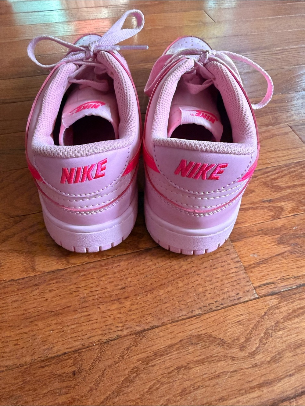 Nike Dunk Low Triple Barbie Pink Shoes Men’s size 8 / Women’s size 9 - Picture 2 of 10